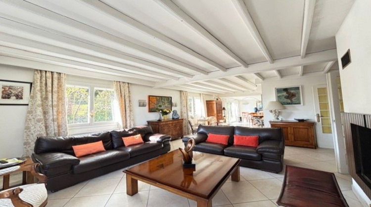 Ma-Cabane - Vente Maison Saint-Genest-Lerpt, 160 m²