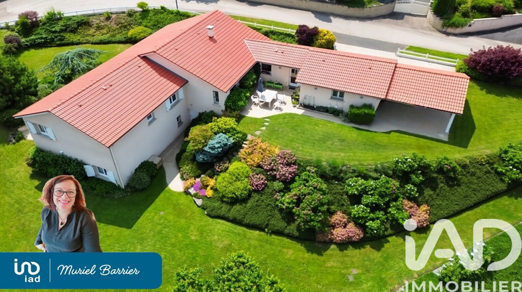 Ma-Cabane - Vente Maison Saint-Genest-Lerpt, 208 m²