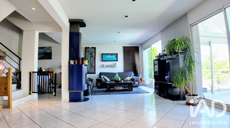 Ma-Cabane - Vente Maison Saint-Genest-Lerpt, 144 m²