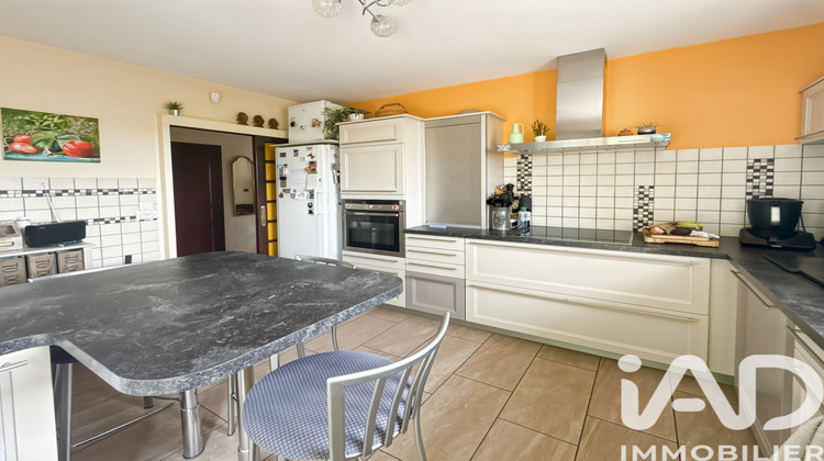Ma-Cabane - Vente Maison Saint-Genest-Lerpt, 180 m²