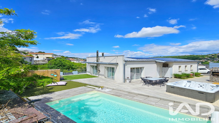 Ma-Cabane - Vente Maison Saint-Genest-Lerpt, 147 m²