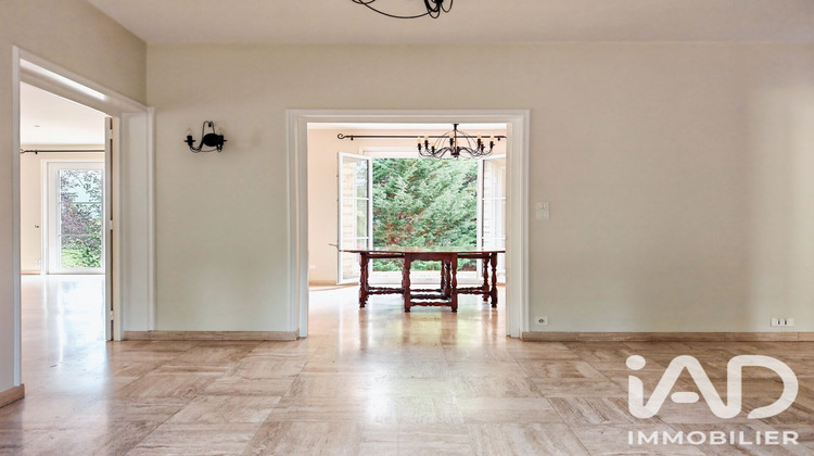Ma-Cabane - Vente Maison Saint-Genest-Lerpt, 360 m²