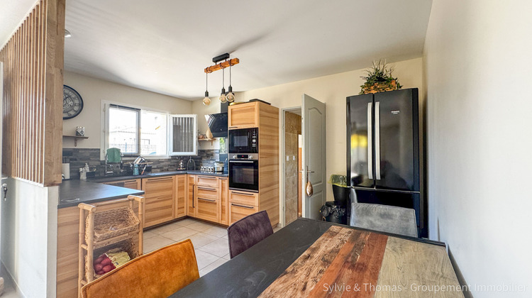 Ma-Cabane - Vente Maison Saint-Geniès-de-Comolas, 104 m²