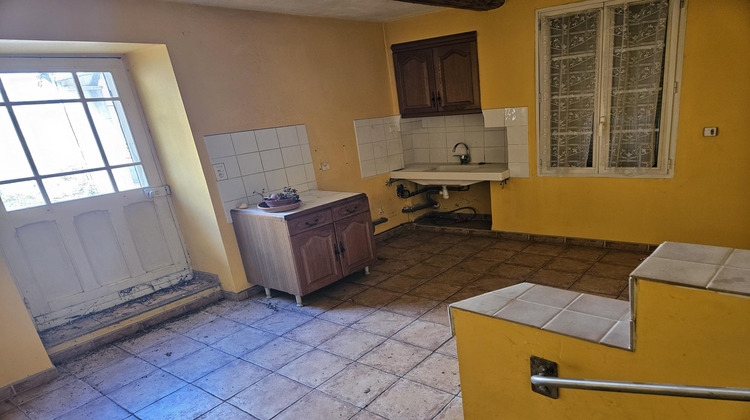 Ma-Cabane - Vente Maison Saint-Geniès-de-Comolas, 90 m²