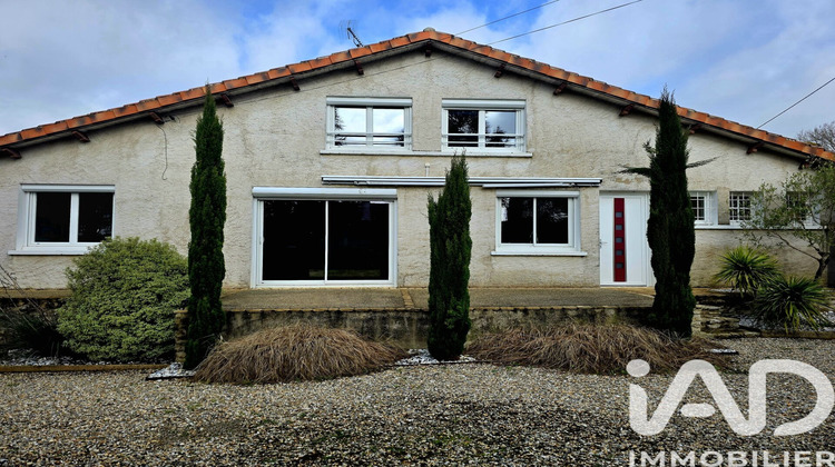 Ma-Cabane - Vente Maison Saint-Genis-d'Hiersac, 110 m²