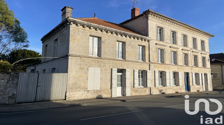 Ma-Cabane - Vente Maison Saint-Genis-de-Saintonge, 280 m²