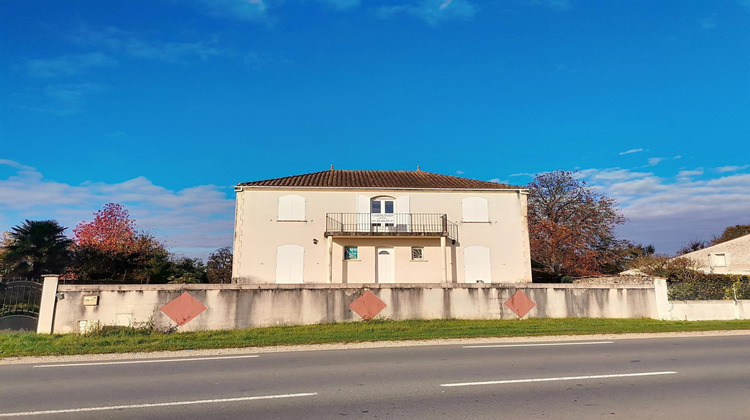 Ma-Cabane - Vente Maison Saint-Genis-de-Saintonge, 227 m²