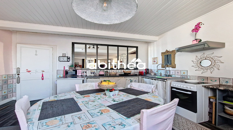 Ma-Cabane - Vente Maison Saint-Genis-de-Saintonge, 285 m²