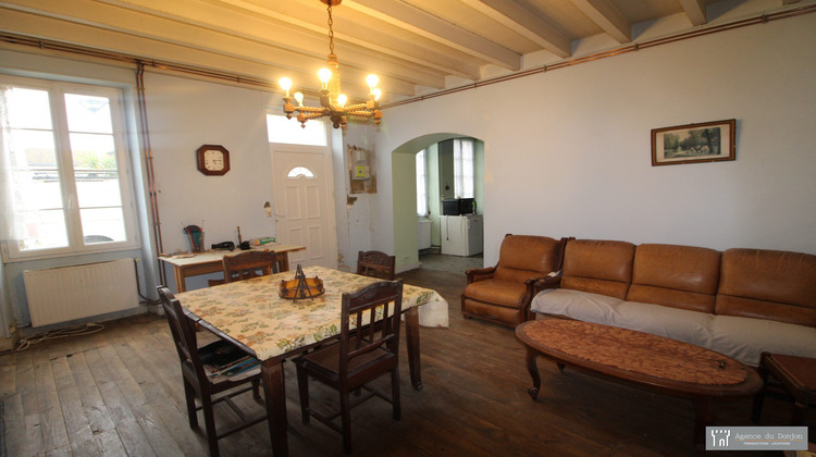 Ma-Cabane - Vente Maison Saint-Genis-de-Saintonge, 144 m²