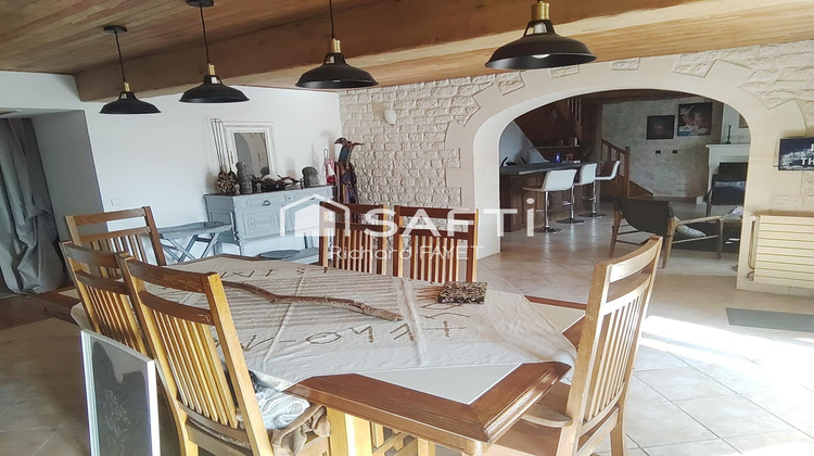 Ma-Cabane - Vente Maison Saint-Genis-de-Saintonge, 211 m²