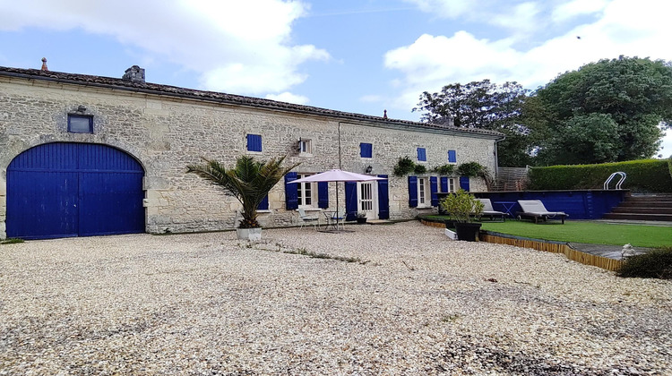 Ma-Cabane - Vente Maison Saint-Genis-de-Saintonge, 211 m²