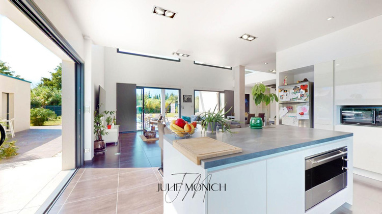 Ma-Cabane - Vente Maison SAINT GENIS DES FONTAINES, 206 m²