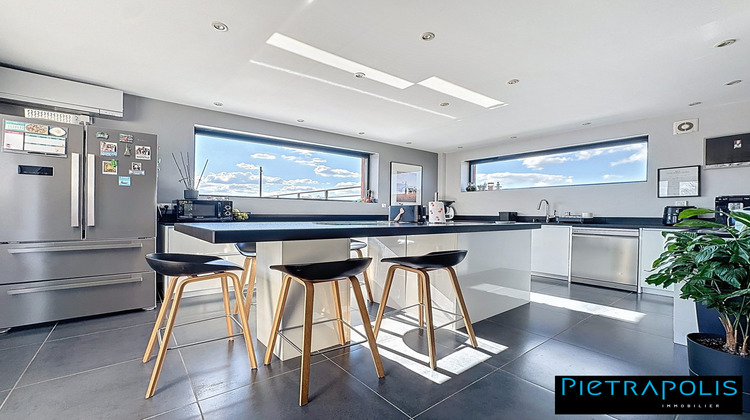 Ma-Cabane - Vente Maison Saint-Genis-Laval, 322 m²