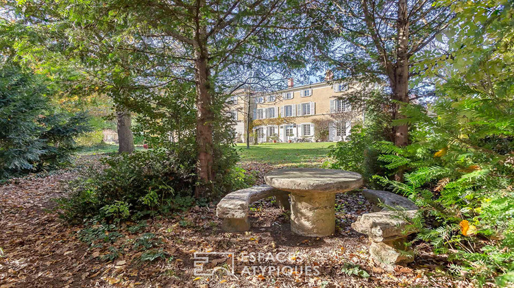 Ma-Cabane - Vente Maison SAINT-GENIS-LAVAL, 450 m²