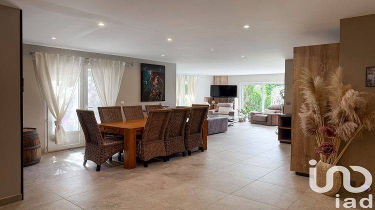 Ma-Cabane - Vente Maison Saint-Genis-Laval, 297 m²