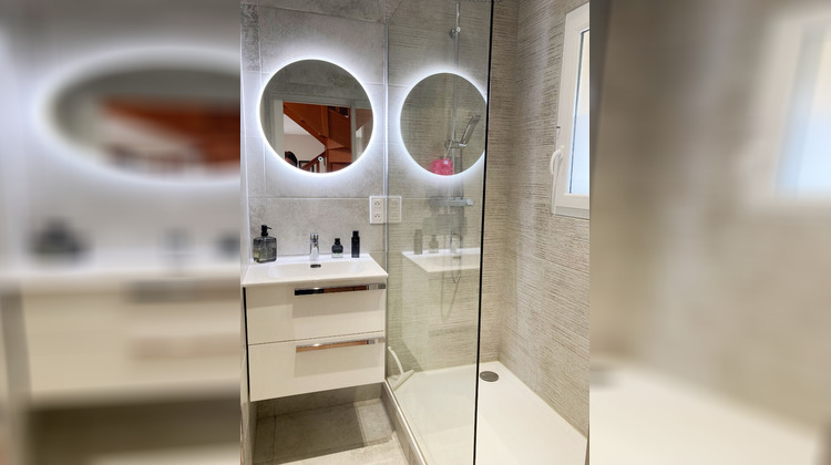 Ma-Cabane - Vente Maison SAINT-GENIS-LAVAL, 133 m²