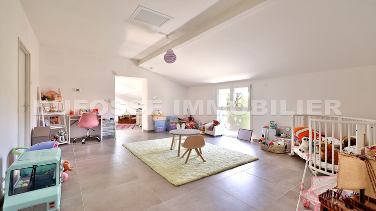 Ma-Cabane - Vente Maison SAINT-GENIS-LAVAL, 206 m²