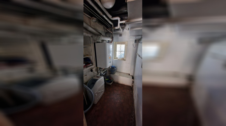 Ma-Cabane - Vente Maison SAINT-GENIS-LES-OLLIERES, 174 m²