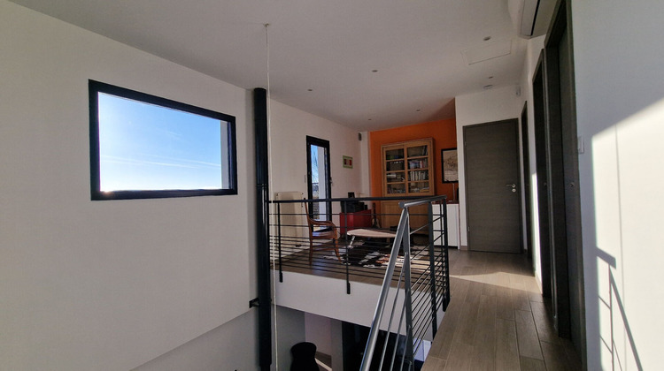 Ma-Cabane - Vente Maison SAINT-GENIS-LES-OLLIERES, 160 m²