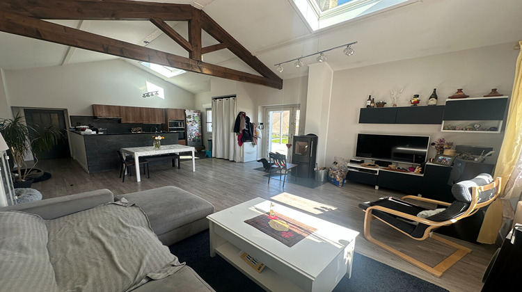 Ma-Cabane - Vente Maison SAINT-GENIS-LES-OLLIERES, 102 m²