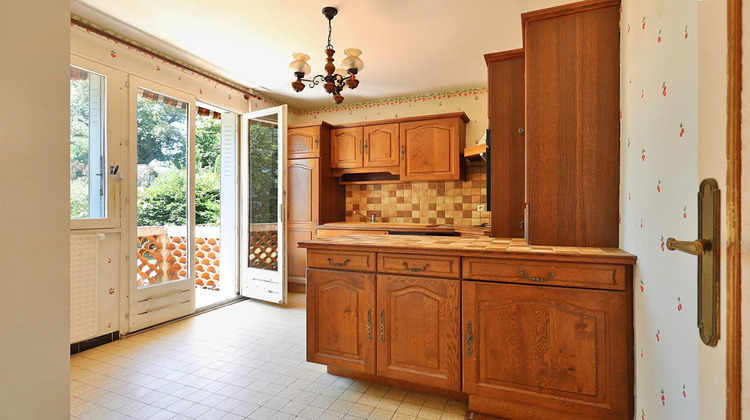 Ma-Cabane - Vente Maison SAINT-GENIS-LES-OLLIERES, 143 m²