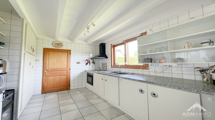 Ma-Cabane - Vente Maison Saint-Genis-Pouilly, 187 m²