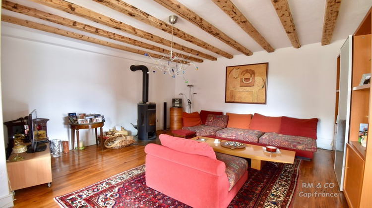 Ma-Cabane - Vente Maison SAINT GENIS POUILLY, 159 m²