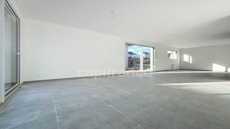 Ma-Cabane - Vente Maison SAINT GENIS POUILLY, 144 m²