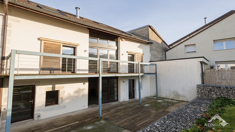 Ma-Cabane - Vente Maison Saint-Genis-Pouilly, 225 m²