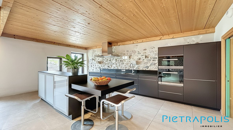 Ma-Cabane - Vente Maison Saint-Genis-Pouilly, 255 m²