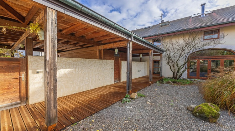 Ma-Cabane - Vente Maison SAINT GENIS POUILLY, 328 m²