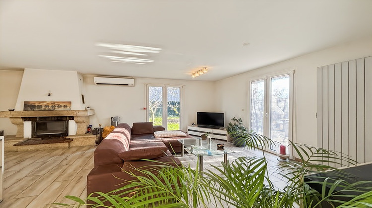 Ma-Cabane - Vente Maison SAINT GENIS POUILLY, 105 m²