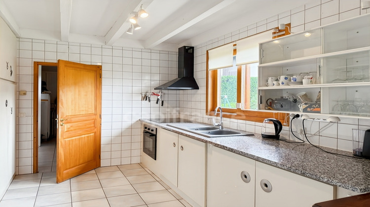 Ma-Cabane - Vente Maison SAINT GENIS POUILLY, 194 m²