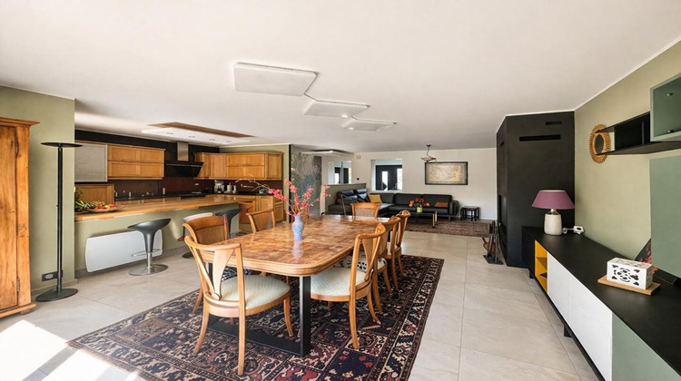 Ma-Cabane - Vente Maison SAINT GENIS POUILLY, 111 m²