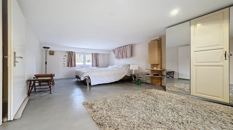 Ma-Cabane - Vente Maison SAINT GENIS POUILLY, 183 m²