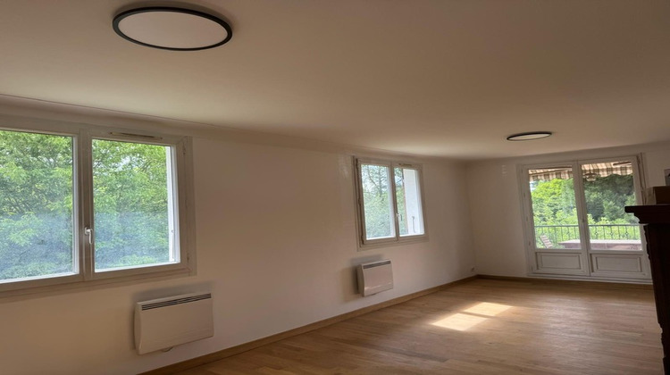 Ma-Cabane - Vente Maison SAINT GENIS POUILLY, 85 m²
