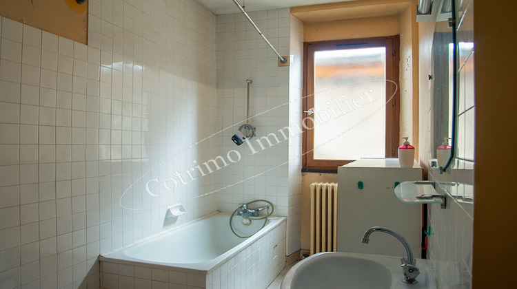 Ma-Cabane - Vente Maison SAINT-GENIX-SUR-GUIERS, 92 m²