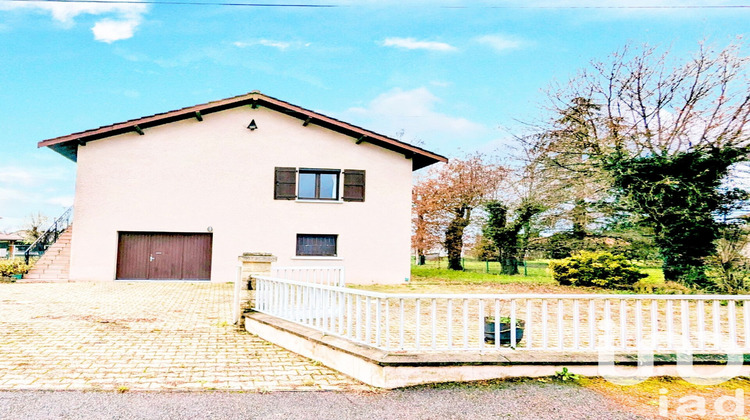 Ma-Cabane - Vente Maison Saint-Georges-de-Baroille, 99 m²