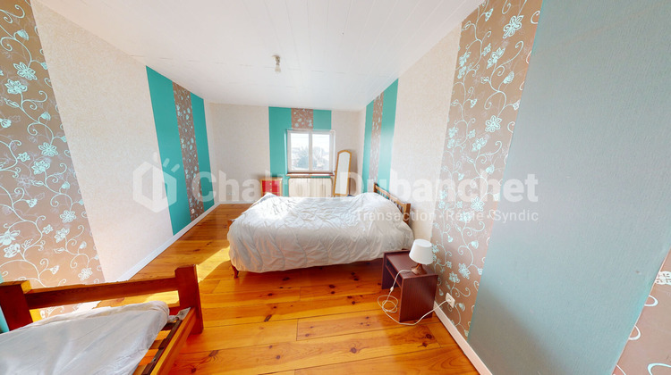 Ma-Cabane - Vente Maison SAINT-GEORGES-DE-BAROILLE, 141 m²