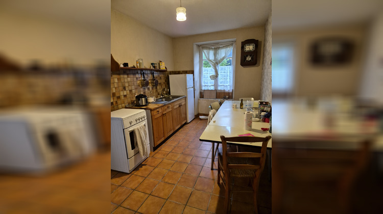 Ma-Cabane - Vente Maison Saint-Georges-de-Chesné, 126 m²