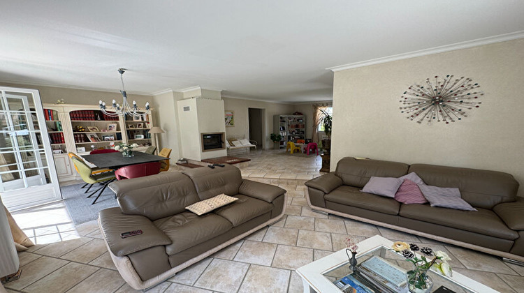 Ma-Cabane - Vente Maison SAINT-GEORGES-DE-DIDONNE, 192 m²