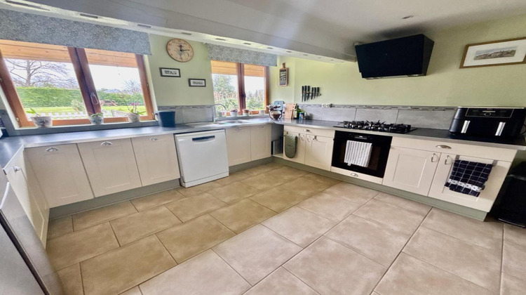 Ma-Cabane - Vente Maison SAINT GEORGES DE LIVOYE, 170 m²