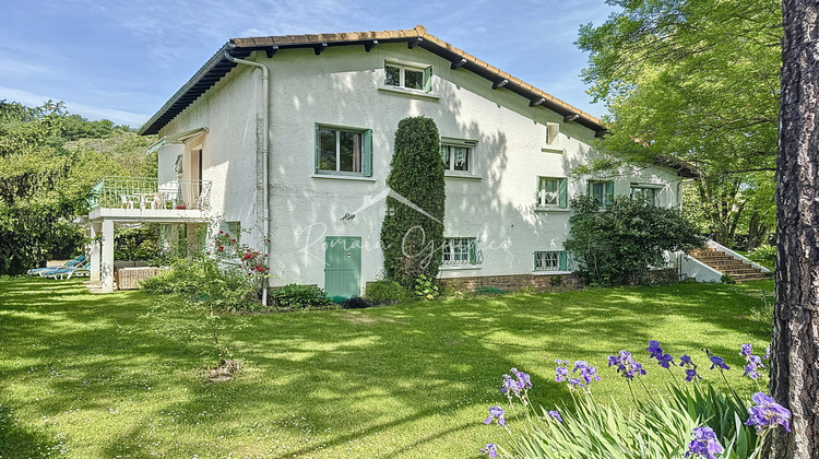 Ma-Cabane - Vente Maison Saint-Georges-de-Luzençon, 247 m²