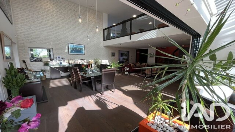 Ma-Cabane - Vente Maison Saint-Georges-de-Montaigu, 250 m²
