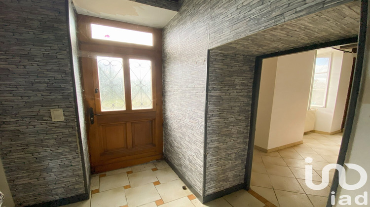 Ma-Cabane - Vente Maison Saint-Georges-de-Noisné, 142 m²