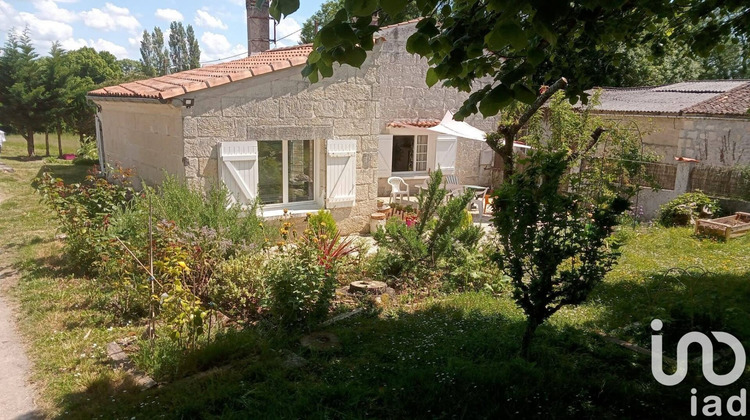 Ma-Cabane - Vente Maison Saint-Georges-des-Coteaux, 150 m²