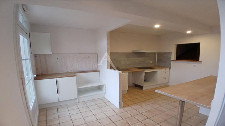 Ma-Cabane - Vente Maison SAINT-GEORGES-DES-COTEAUX, 122 m²