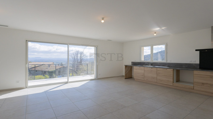 Ma-Cabane - Vente Maison Saint-Georges-les-Bains, 87 m²