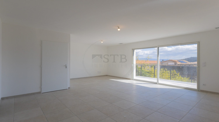 Ma-Cabane - Vente Maison Saint-Georges-les-Bains, 87 m²