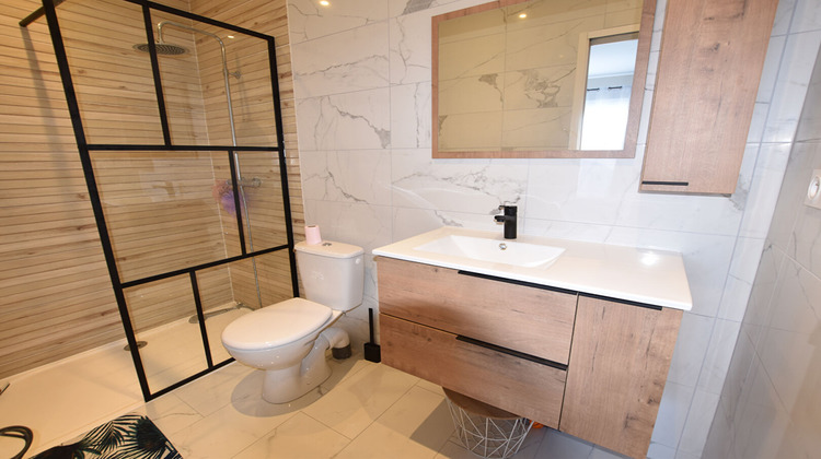 Ma-Cabane - Vente Maison SAINT-GERAND-LE-PUY, 102 m²